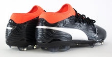 Load image into Gallery viewer, Puma One 18.2 FG Fußballschuhe Nocken Schwarz Coral Soccer Boots EU 44 - Weseli
